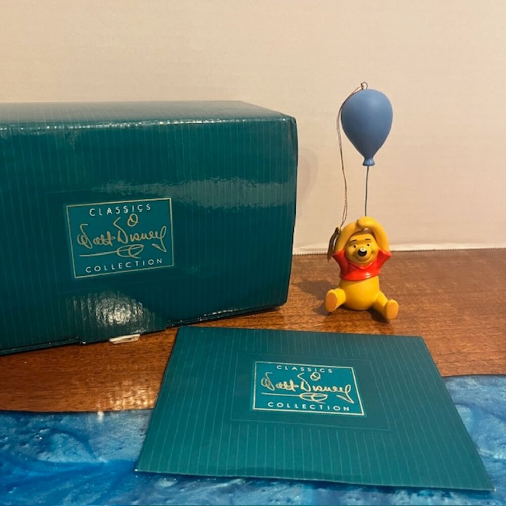Walt Disney Classics Winnie the Pooh "Up to the Honey Tree" Ornament with COA